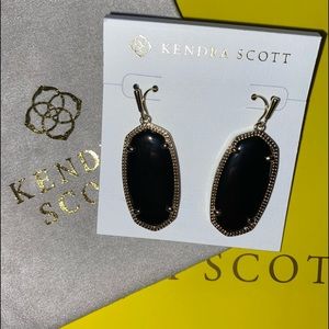 Kendra Scott Elle Earring ✨